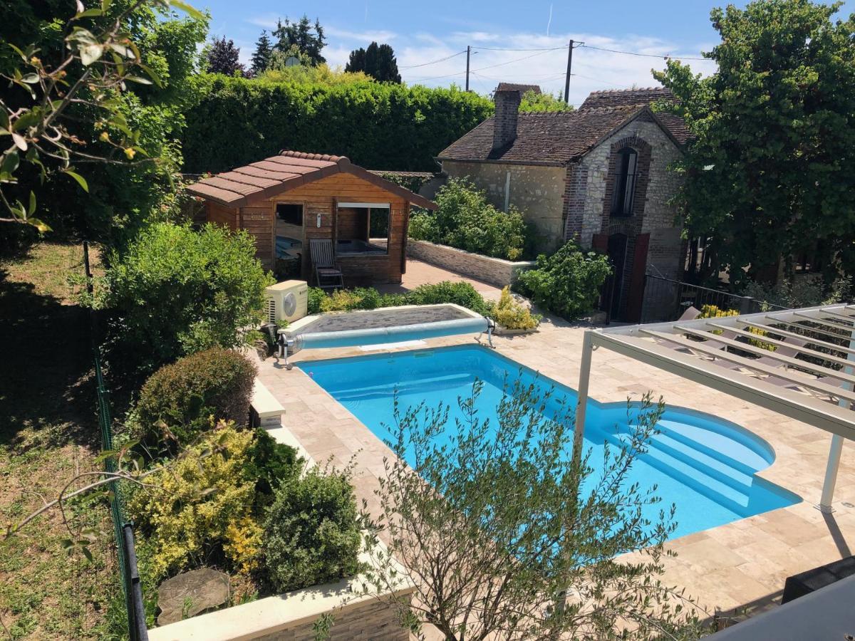 Le Rouge & Blanc Bed & Breakfast Saint-Maurice-le-Vieil Екстериор снимка