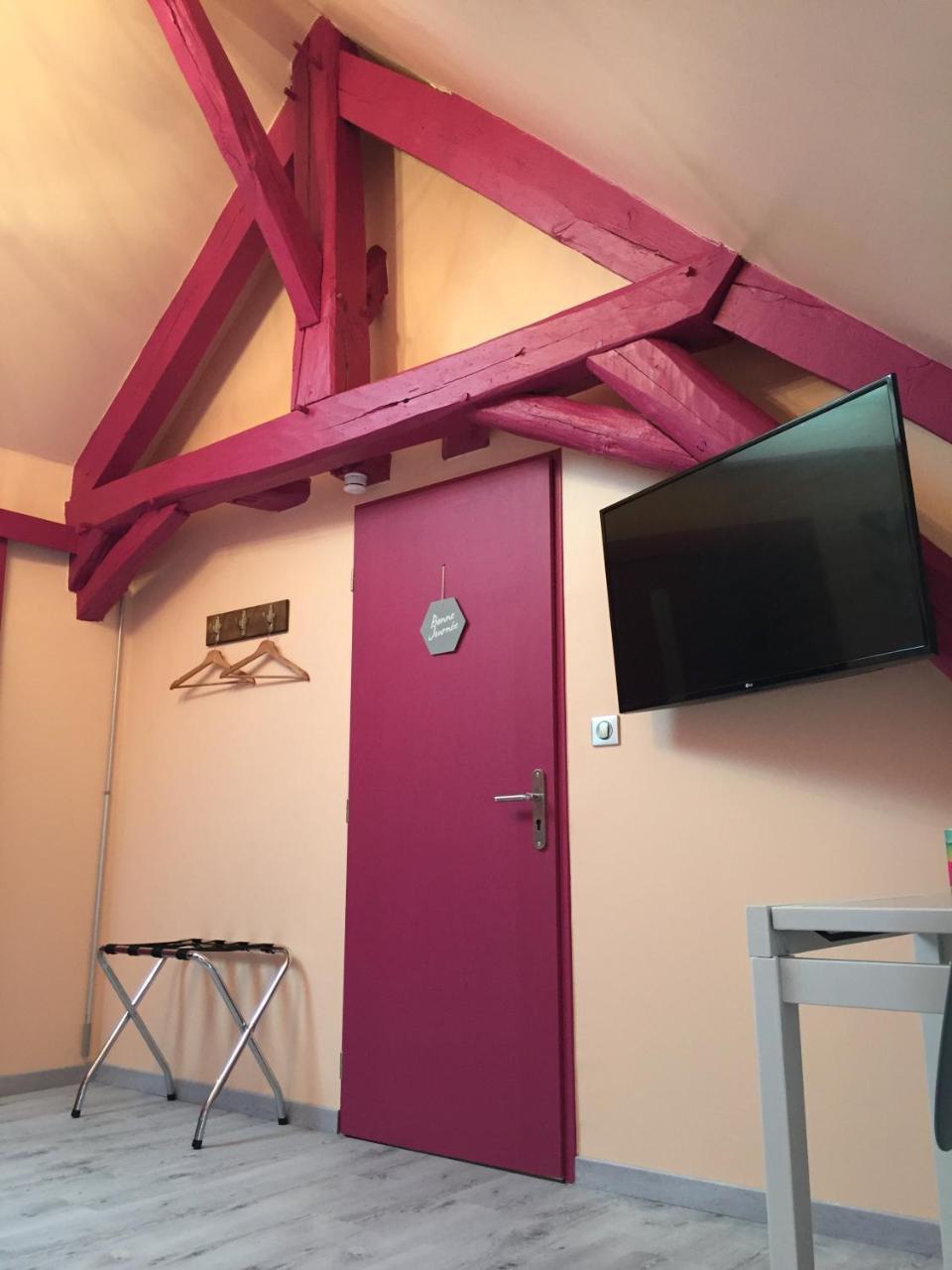 Le Rouge & Blanc Bed & Breakfast Saint-Maurice-le-Vieil Екстериор снимка