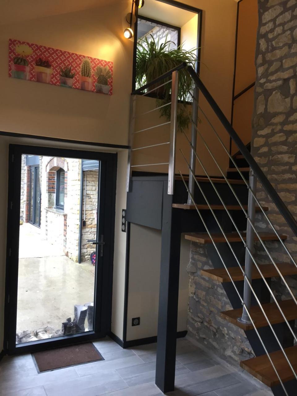 Le Rouge & Blanc Bed & Breakfast Saint-Maurice-le-Vieil Екстериор снимка