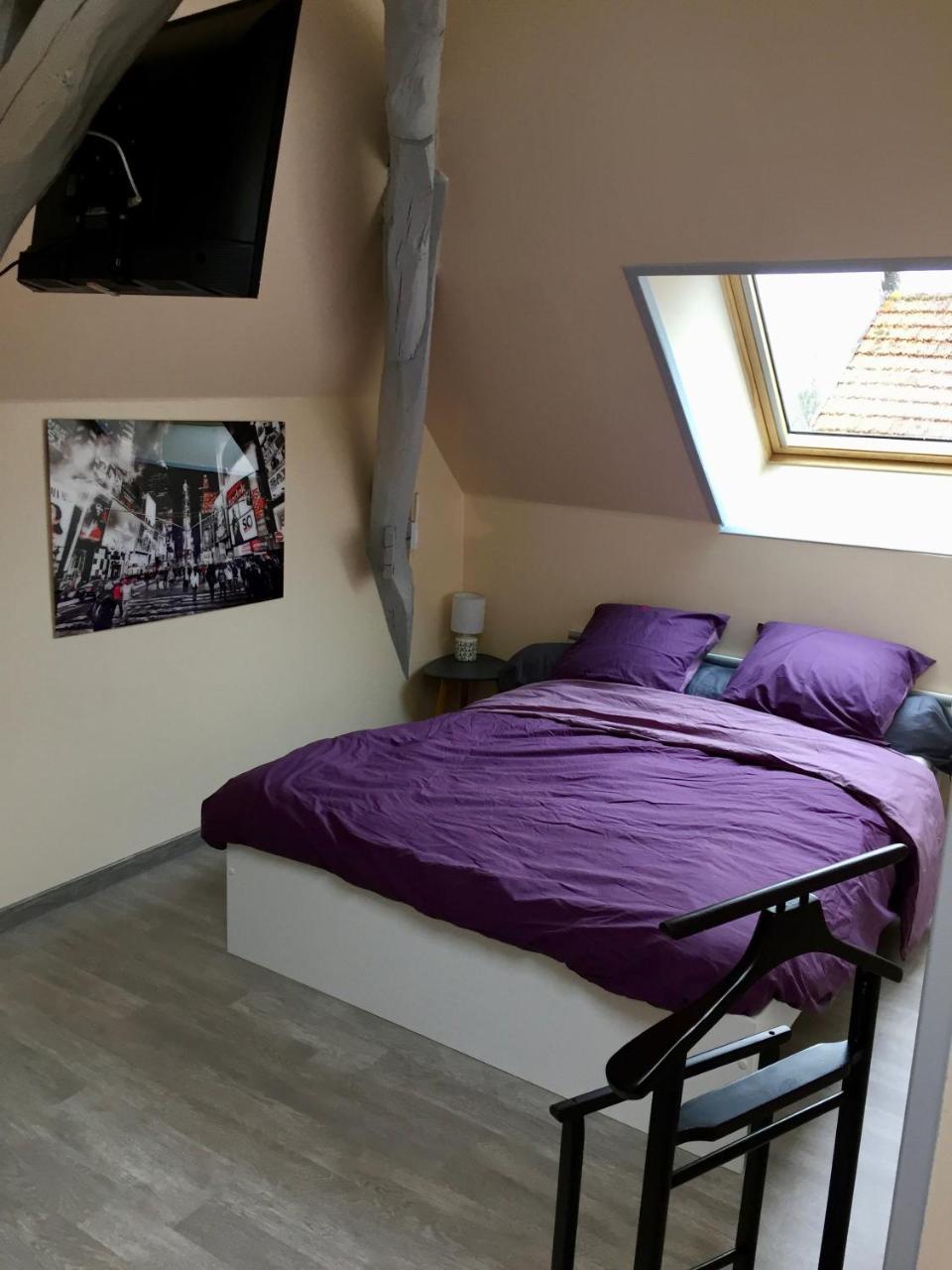 Le Rouge & Blanc Bed & Breakfast Saint-Maurice-le-Vieil Екстериор снимка