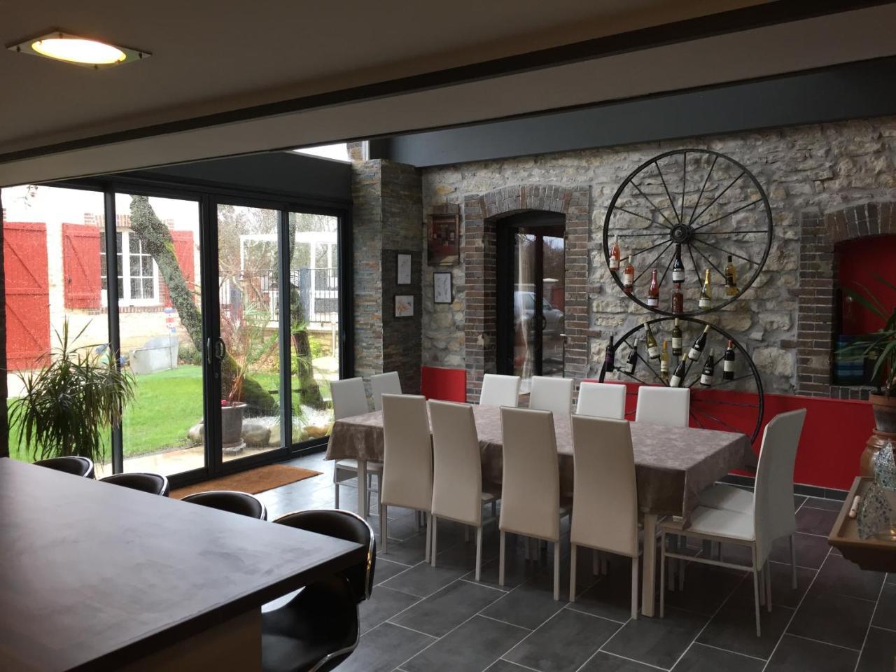 Le Rouge & Blanc Bed & Breakfast Saint-Maurice-le-Vieil Екстериор снимка