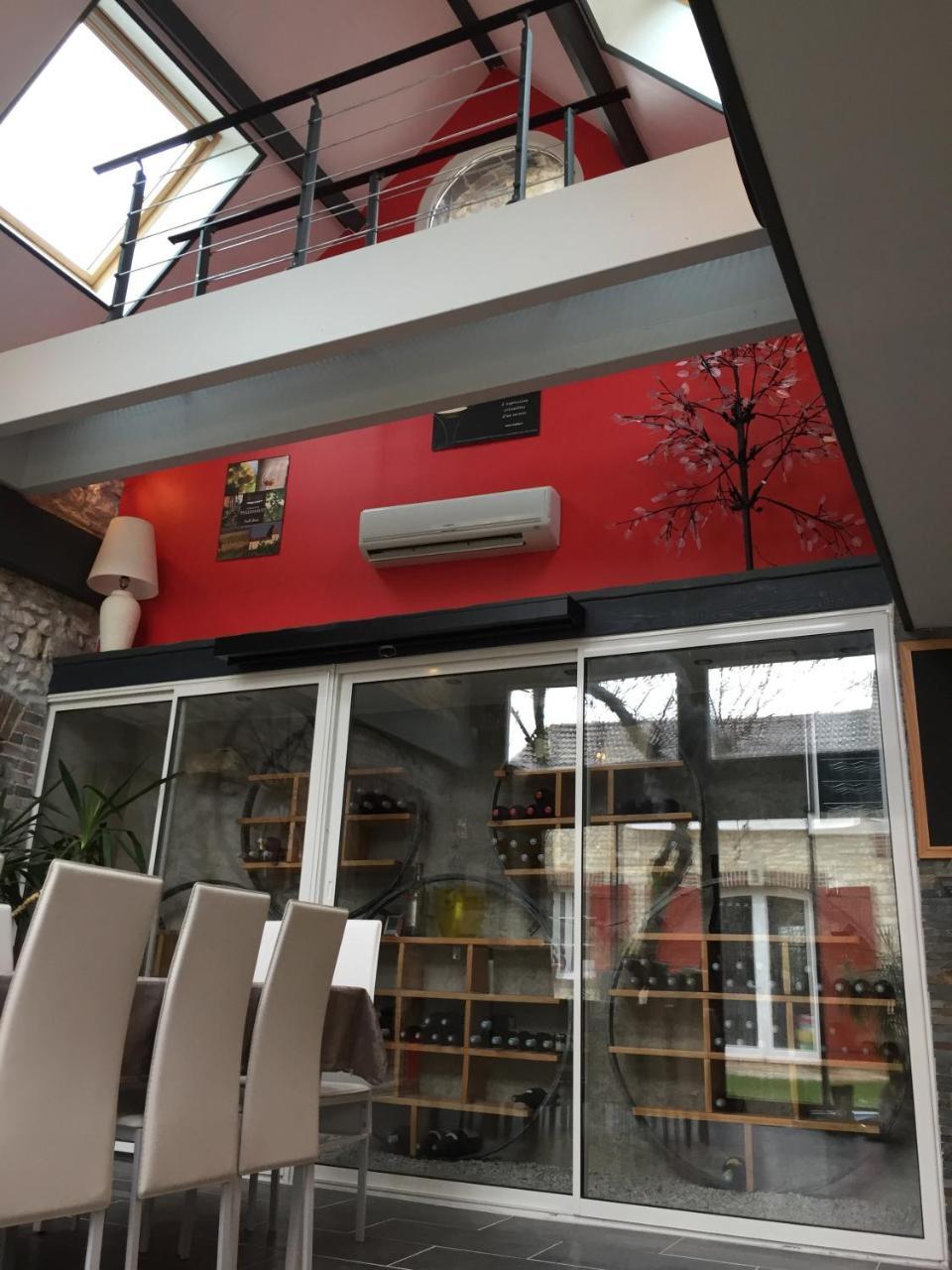 Le Rouge & Blanc Bed & Breakfast Saint-Maurice-le-Vieil Екстериор снимка